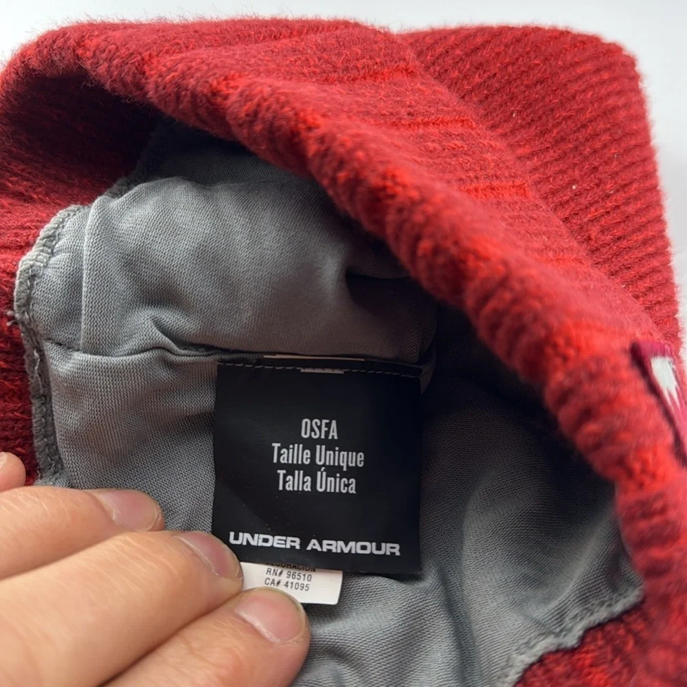 2014 Under armour UA logo red polyester toboggan beanie hat cap headgear
